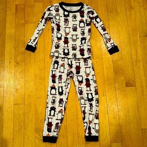 Boys Pajama Set. Penguins. Carters. 4T